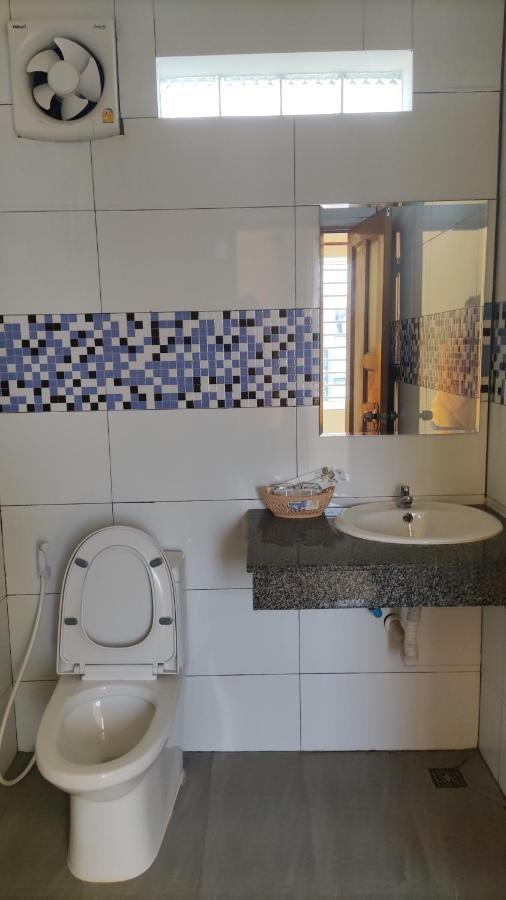 Monica Guesthouse Кампот Экстерьер фото